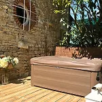 Les De Grange-loft & Jacuzzi Privatif Optionnel * Pronleroy