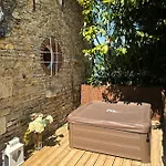 Les De Grange-loft & Jacuzzi Privatif Optionnel Nyaraló Pronleroy