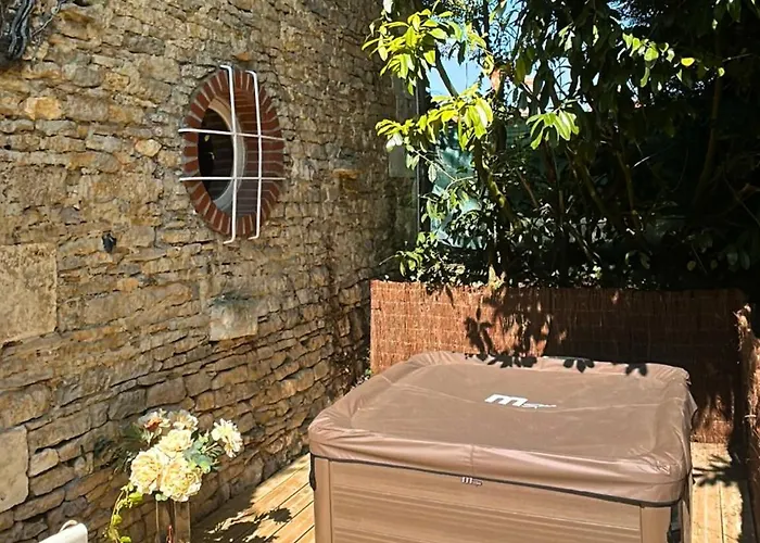 Les De Grange De Charme Et Privatif Holiday home Pronleroy